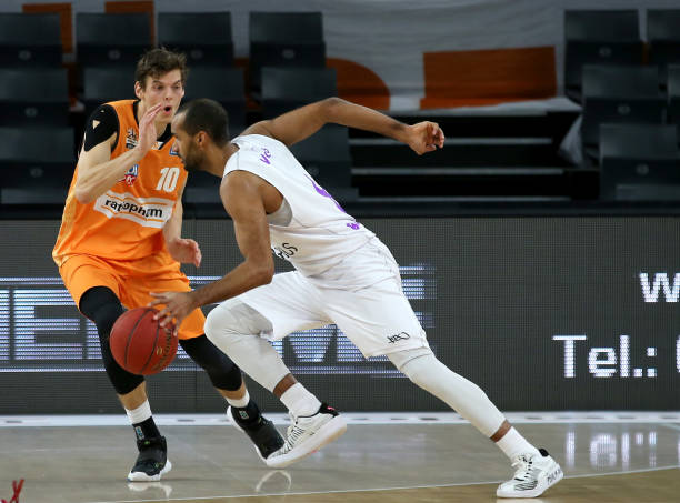 成功拿下了 成功拿下了