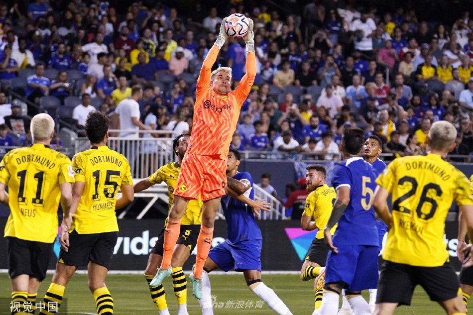 的舞台上 的舞台上